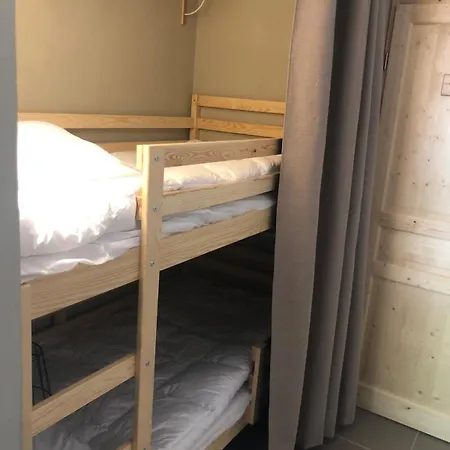 6 Personnes Pied Des Pistes